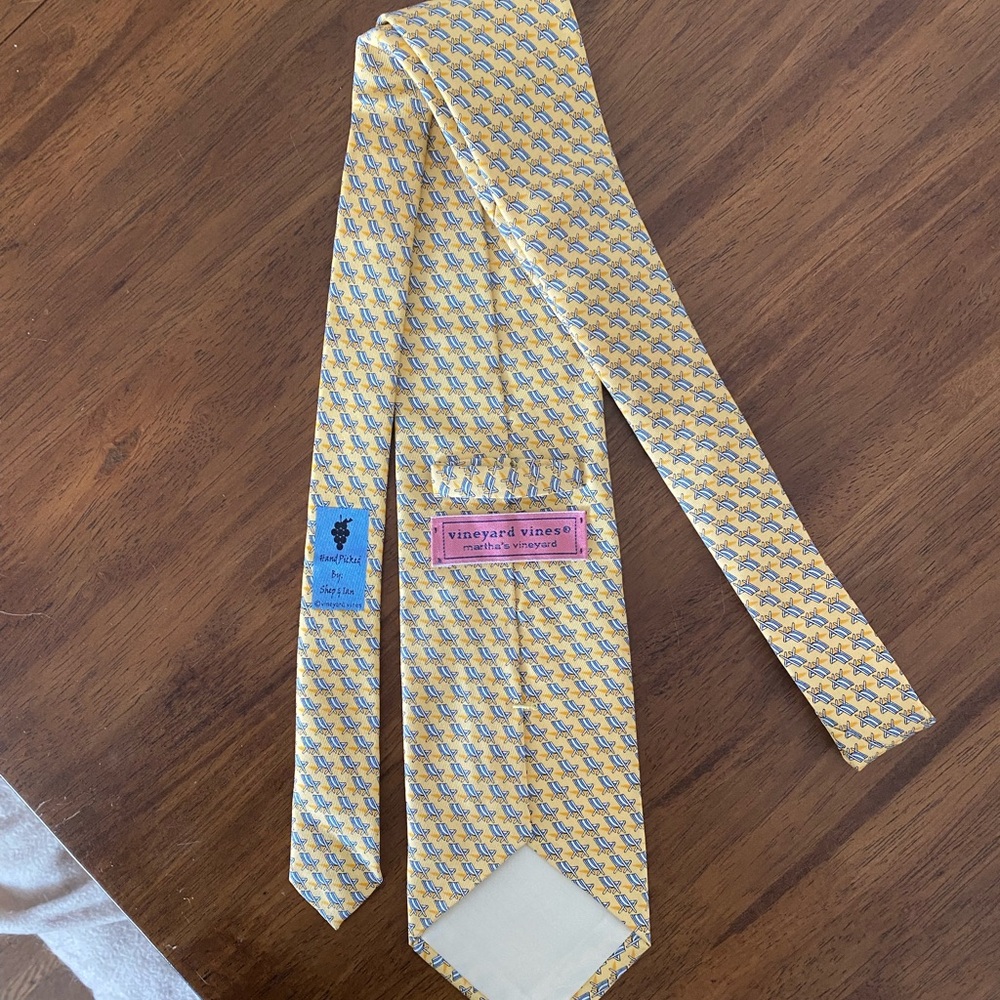 Vineyard Vines Yellow Beach Chair Tie